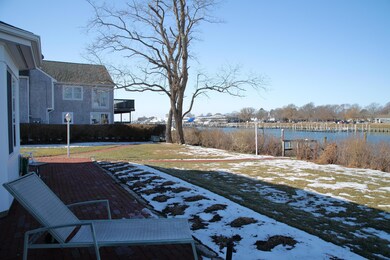 107 Falmouth Heights Rd, Falmouth, MA 02540 - photo 7