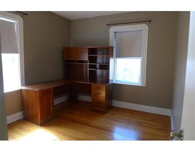 112 Yorktown St unit 1, Somerville, MA 02144 - photo 5
