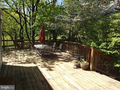 850 Flohr Ave, Sykesville, MD 21784 - photo 4