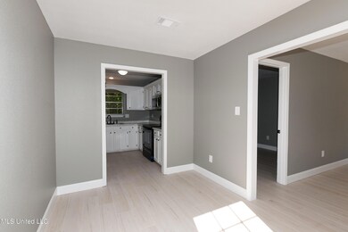 3233 Riverbend Rd, Moss Point, MS 39562 - photo 4