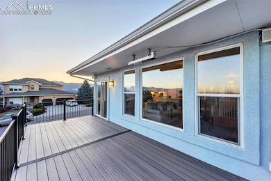 New 24x10 2 tone composite deck to relax and enjoy