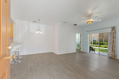 3402 Parkridge Cir unit 35106, Sarasota, FL 34243 - photo 6