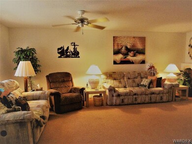 Nice Living Room wfireplace