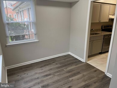 9686 Hagel Cir unit 37/E, Lorton, VA 22079 - photo 5