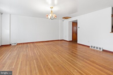 1352 Adair Rd, Brookhaven, PA 19015 - photo 3