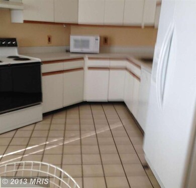 Towers Condominiums unit 302B, Baltimore, MD 21209 - photo 3