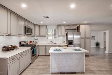 Stunning NEW Kitchen