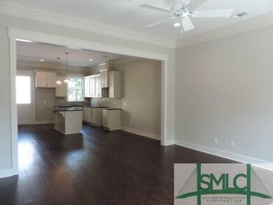 720 Price Street dining and kitchen