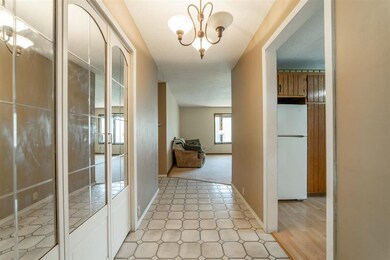 1413 Rutledge Dr, Lincoln, IL 62656 - photo 3