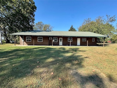 921 S 24th St, Okemah, OK 74859 - photo 6