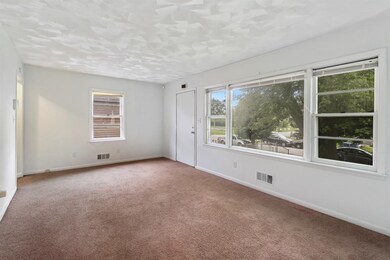 813 E 35th Ct, Gary, IN 46409 - photo 3