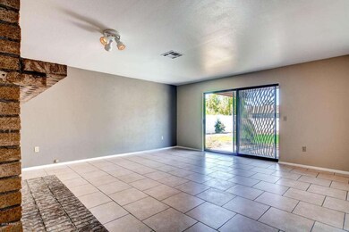 3306 S Los Feliz Dr Tempe AZ-large-012-7