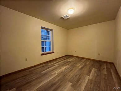 11 S Main St unit 102, Nazareth, PA 18064 - photo 5