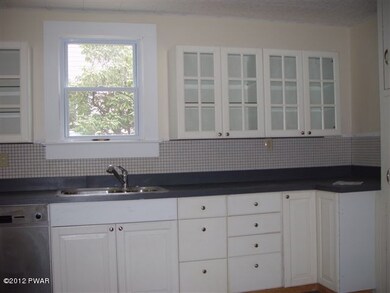 167 Cottage Ave, Honesdale, PA 18431 - photo 3