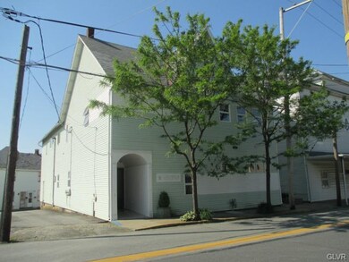 14 W Main St, Pen Argyl, PA 18072 - photo 2