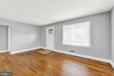 6511 Alta Ave, Baltimore, MD 21206 - photo 6