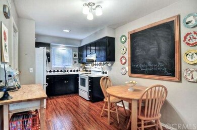 Eat in kitchen