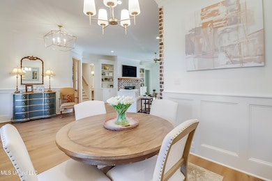 Formal Dining