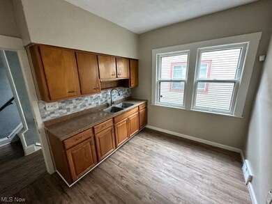 3415 Altamont Ave, Cleveland, OH 44118 - photo 5