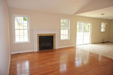 18 Lamont Dr, Drums, PA 18222 - photo 5