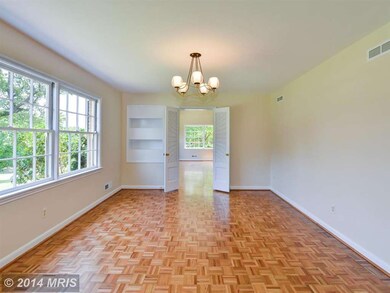 7214 Park Terrace Dr, Alexandria, VA 22307 - photo 6