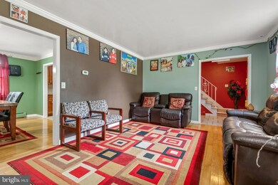 958 E Pine St, Palmyra, PA 17078 - photo 7