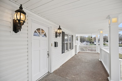 1611 Columbia Ave, Columbia, TN 38401 - photo 2