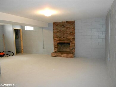 Den/Family/Great Room - Family Room with fireplace