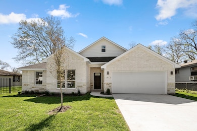 1917 Wavell St, Houston, TX 77088 - photo 2