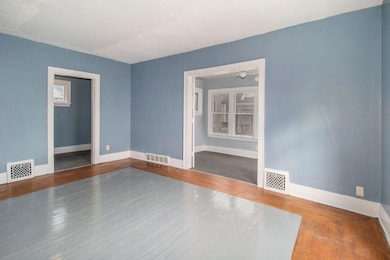 911 W Vine St, Kalamazoo, MI 49008 - photo 4