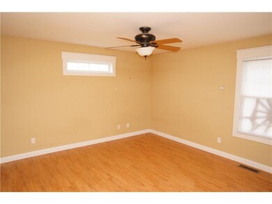 370 Curtis Ct, Batesville, IN 47006 - photo 4