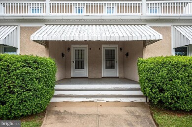 213 N Charles St, Charles Town, WV 25414 - photo 3