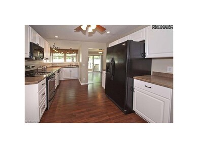 705 Brookside Blvd, Sheffield Lake, OH 44054 - photo 3