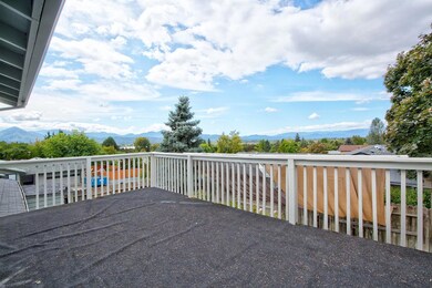 504 NE Royal Dr, Grants Pass, OR 97526 - photo 2