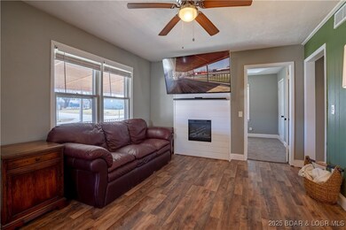 Livingroom with Electric Fireplace