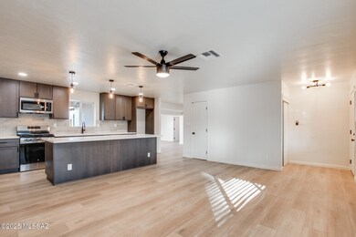 5417 E 8th St, Tucson, AZ 85711 - photo 6