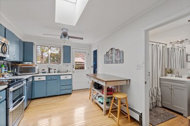 358 W Elm St, Pembroke, MA 02359 - photo 4