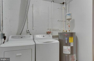 12864 Cara Dr unit 32-C, Woodbridge, VA 22192 - photo 7