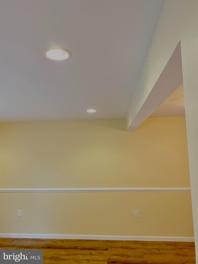 2207 Dawn Ln, Temple Hills, MD 20748 - photo 3