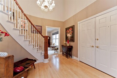 8 Sylvan Ln SE, Cedar Rapids, IA 52403 - photo 4