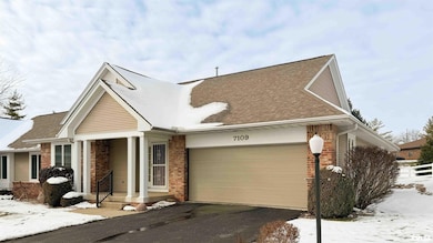 7109 N Windchime Ct unit 11, Peoria, IL 61614 - photo 2