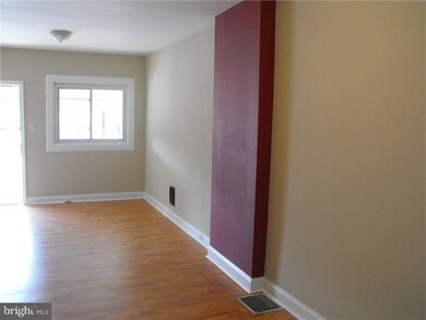 921 Pike St, Reading, PA 19604 - photo 5