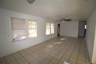 4123 Littlecrest Rd, Houston, TX 77093 - photo 2