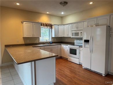 52 Bronson St, Oswego, NY 13126 - photo 3