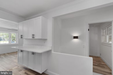 212 Cheddington Rd, Linthicum Heights, MD 21090 - photo 4