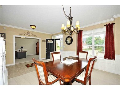 13588 Auburn Springs Cir, Fishers, IN 46038 - photo 3