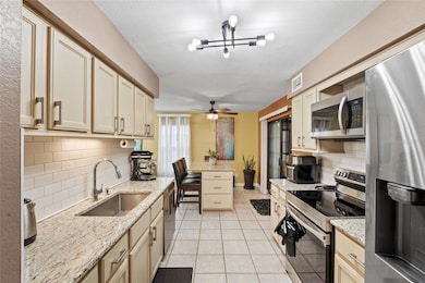 100 E Oak Terrace Dr unit A2, Leesburg, FL 34748 - photo 5