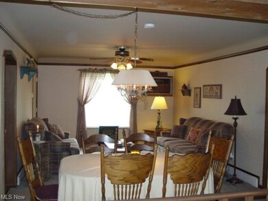 Living/Dining Room Combo or Use As A large Living 