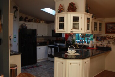 8104 Churn Creek Rd, Redding, CA 96002 - photo 2