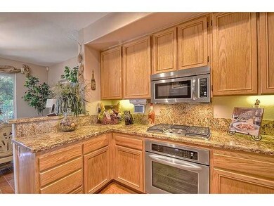 6827 Sand Aster Dr, Carlsbad, CA 92011 - photo 5